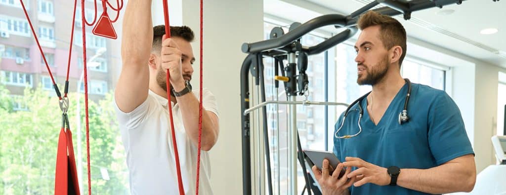 Carreras tras un Máster en Readaptación: Abriendo Puertas Profesionales en el Mundo de la Salud y el Deporte